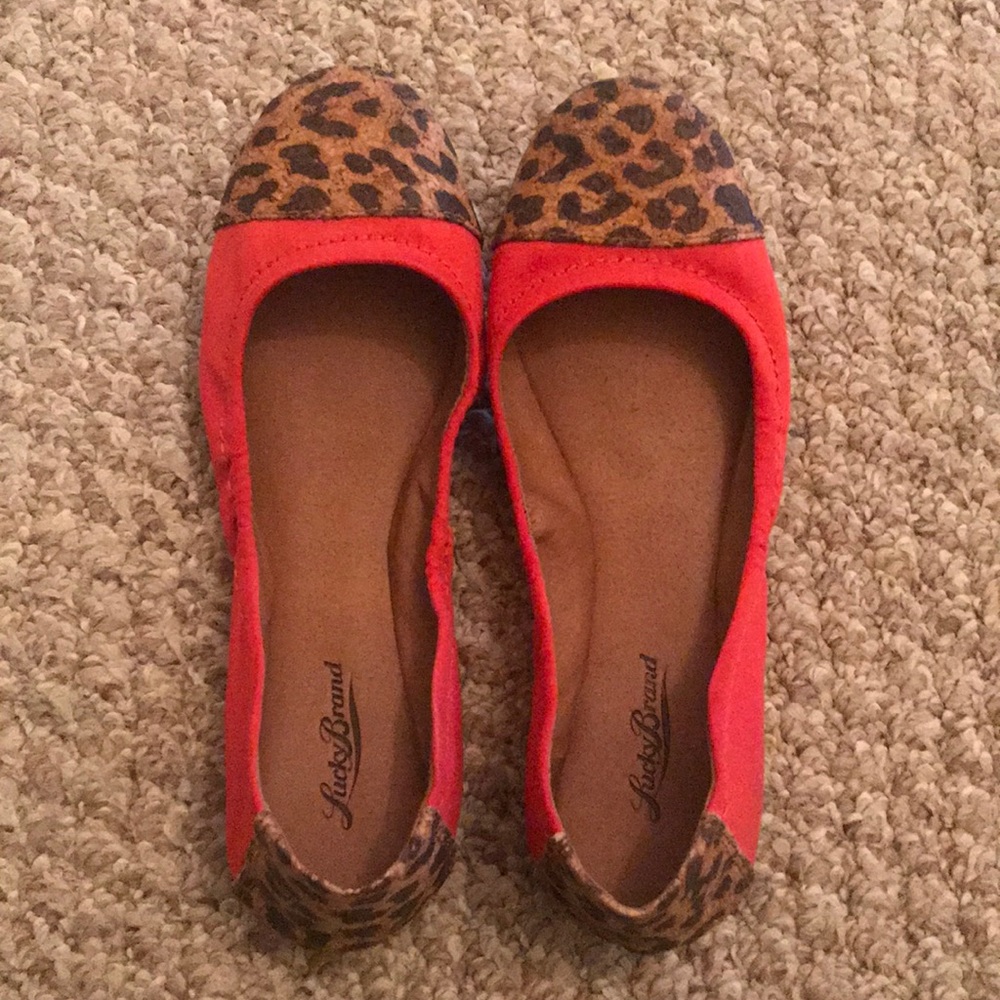Lucky Brand cheetah/orange ballet flats